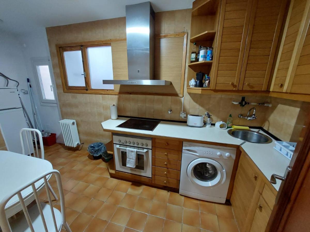 Апартаменти Piso Sencillo Y Acogedor Con Parking Gratuito Baranain Екстер'єр фото